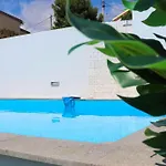 Charming In With Private Pool בית נופש *