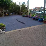 בית נופש Charming In With Private Pool