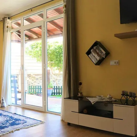 Charming In With Private Pool *