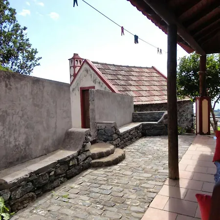 בית נופש Charming In With Private Pool