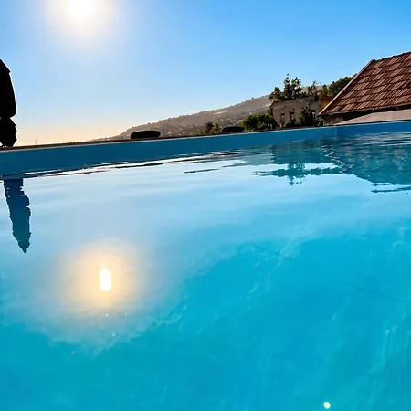 Charming In With Private Pool Holiday home