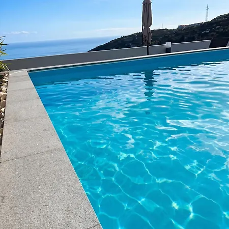 Charming In With Private Pool