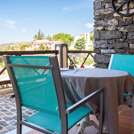 Charming In With Private Pool Сasa de vacaciones *