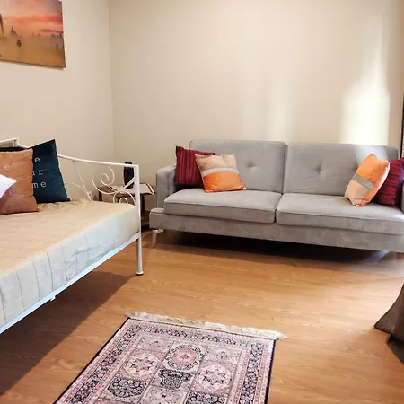 Сasa de vacaciones Charming In With Private Pool *