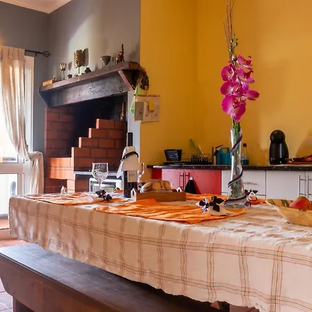 Charming In With Private Pool Сasa de vacaciones